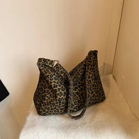 Trendy Casual Soft Textile Women's Shoulder Bag Large Capacity Leopard Print Female Retro Crossbody Bag For Commute Outings Quick Pick Grocers