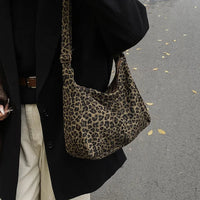 Trendy Casual Soft Textile Women's Shoulder Bag Large Capacity Leopard Print Female Retro Crossbody Bag For Commute Outings Quick Pick Grocers