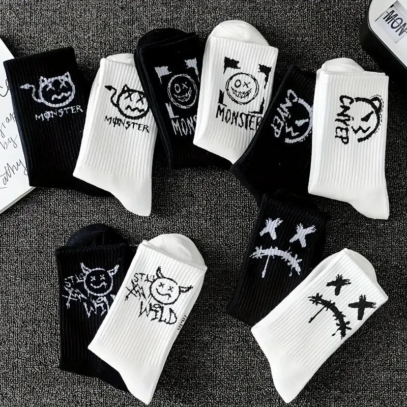 5/10 Pairs Men Women Graffiti Printed socks Street Style Soft Comfortable Sweat Absorbing Breathable Couple Sports Leisure Socks Quick Pick Grocers