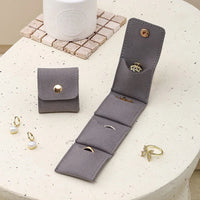 Fashion Velvet Jewelry Display Bag Container Foldable Necklace Ring Packing Bag Storage Case Earrings Organizer Jewelry Packing Quick Pick Grocers
