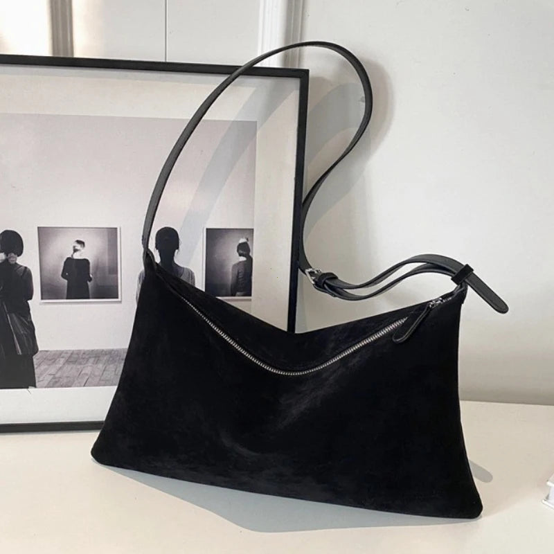Advanced Retro Bag for Women's 2026 New Textured Frosted Shoulder Bag with Large Capacity Crossbody Commuting Tote Bag Quick Pick Grocers